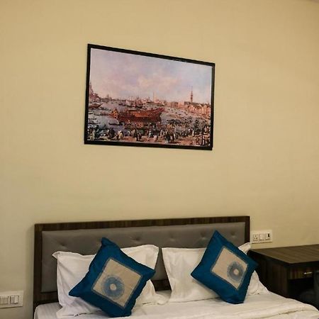 Hotel Vrc Bombaj Zewnętrze zdjęcie